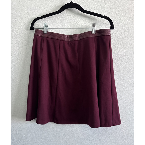 The Limited Skirt A-Line Maroon mini Holiday classic School Girl Womens size 4 - Picture 1 of 6